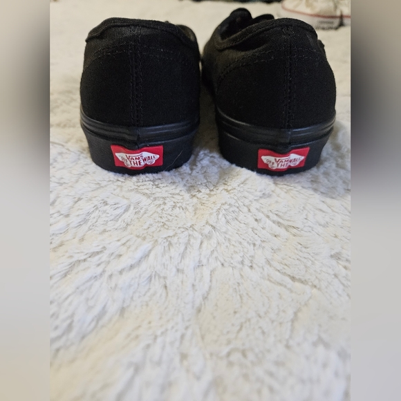 🌟SOLD🌟Vans Low Top Sneakers - Picture 3 of 5